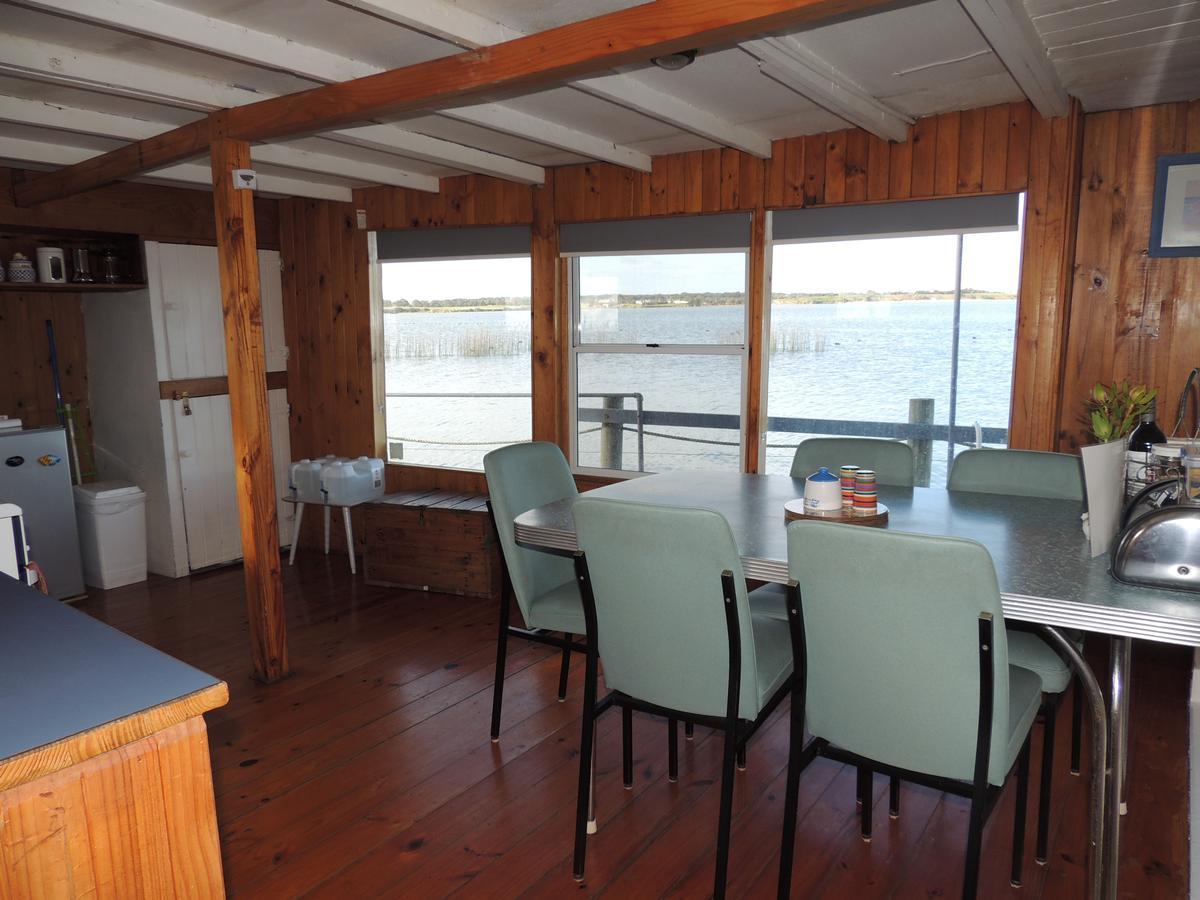 Ps Federal Retreat Paddle Steamer 굴와 외부 사진