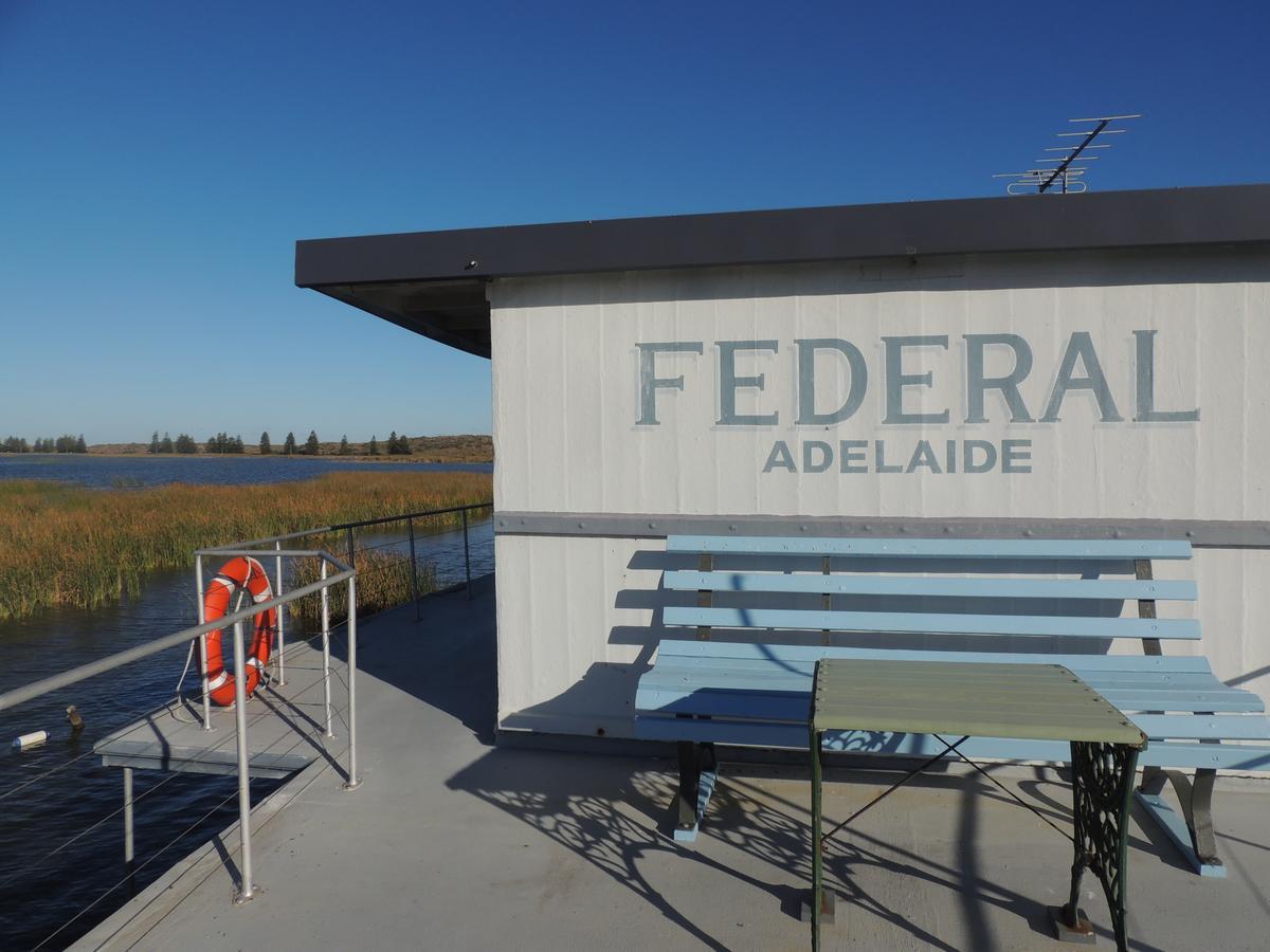 Ps Federal Retreat Paddle Steamer 굴와 외부 사진